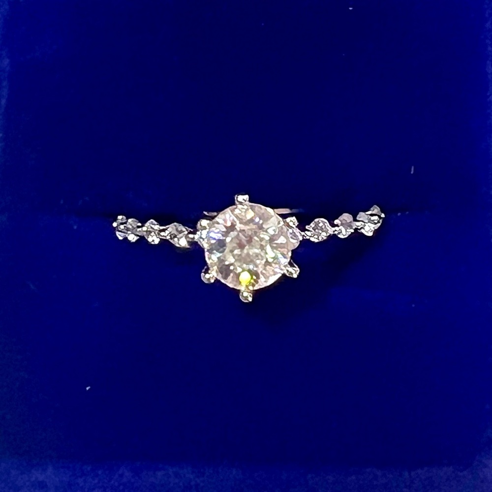 New Moissanite Silver Ring